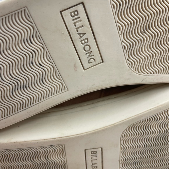 Billibong Suede Boots - Picture 8 of 11